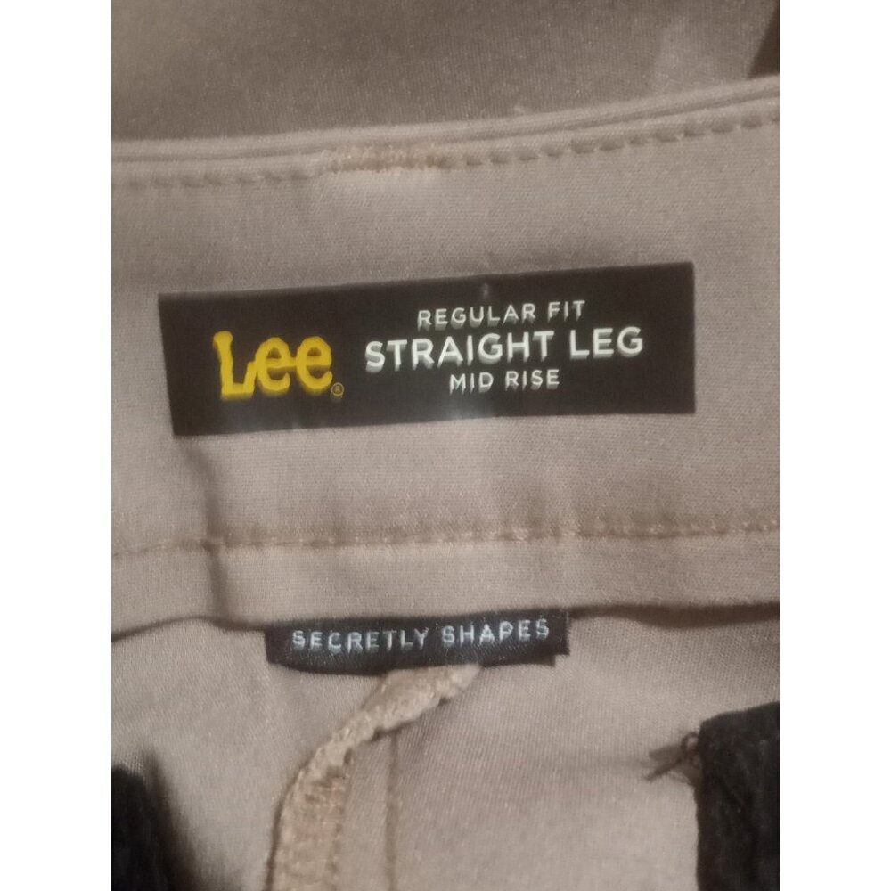 New Lee Women's Pants Secretly Shapes Regular Fit Straight Leg Mid Rise Sz 12 - Picture 7 of 11